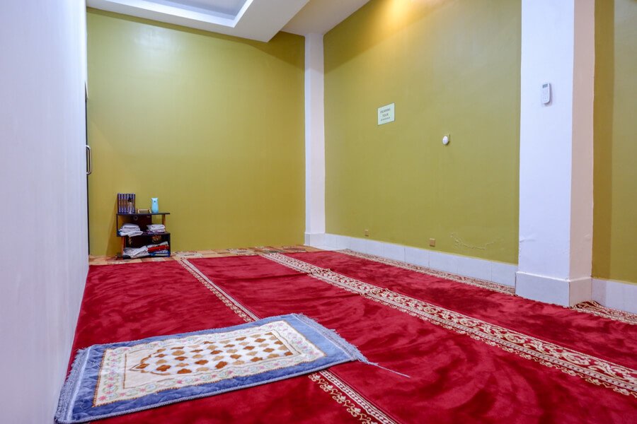 reddoorz syariah hotel wisma indonesia kendari