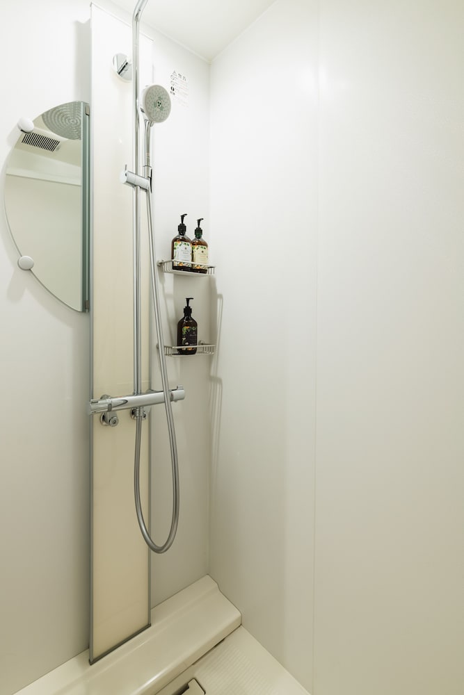 grand base yakuin odori