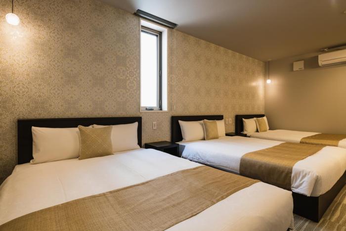 grand base yakuin odori