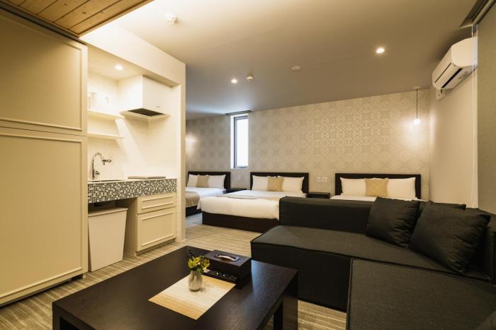 grand base yakuin odori