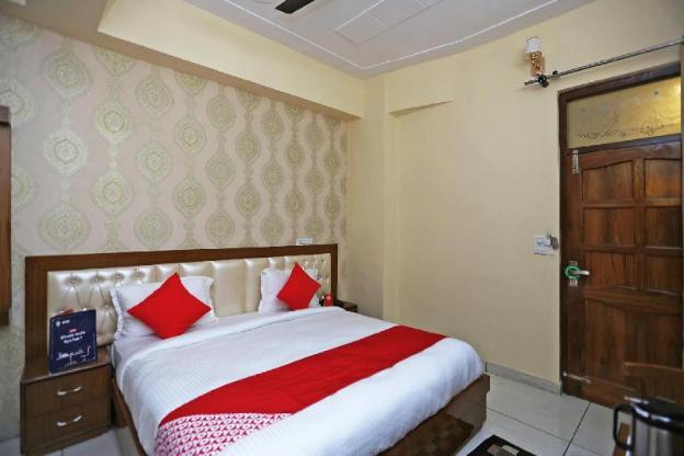 hotel r k regency