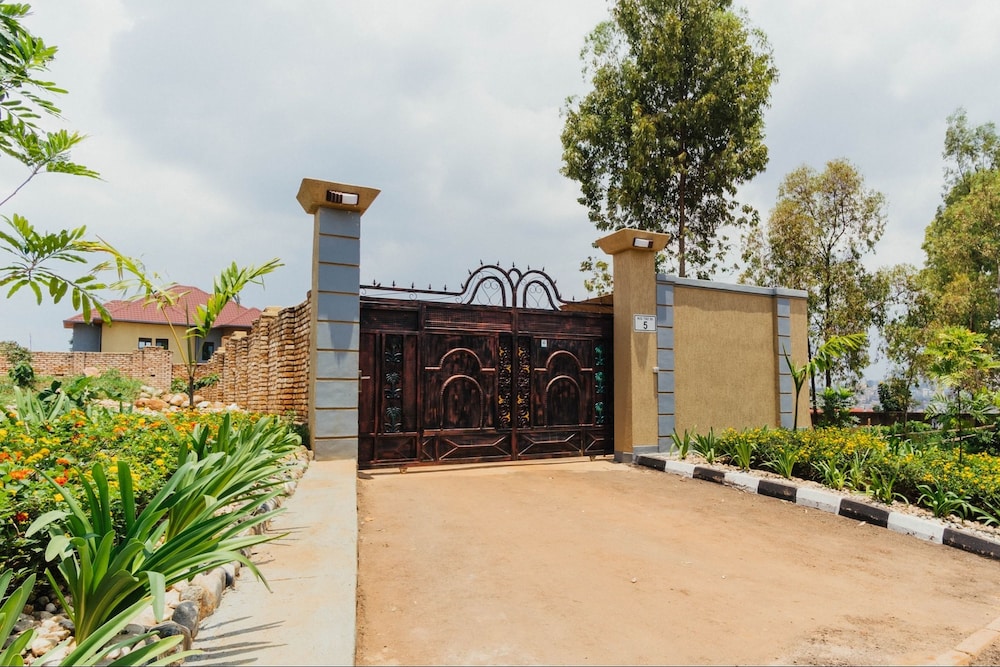 mountain view hotel and apartment