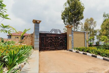 mountain view hotel and apartment