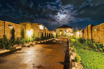 mountain view hotel and apartment