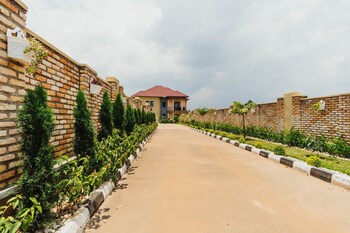 mountain view hotel and apartment