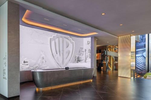 the wb abu dhabi curio collection by hilton