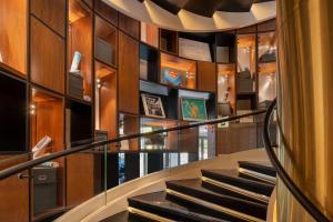 the wb abu dhabi curio collection by hilton