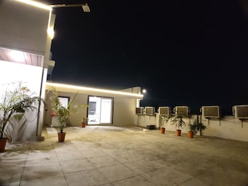 hotel atul residency