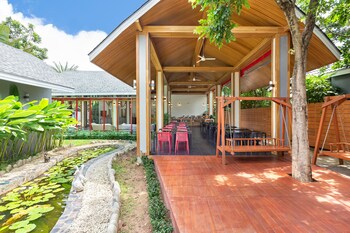 lady naya villas