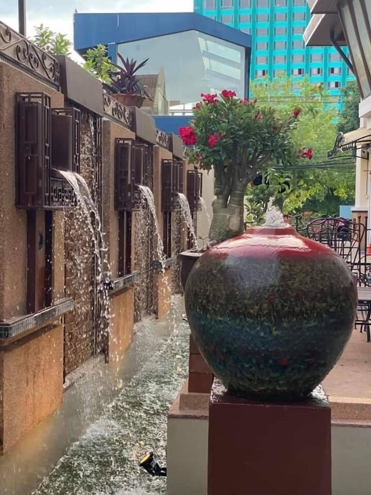 la seine city resort chiang mai
