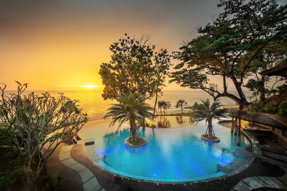 nirvana beach resort