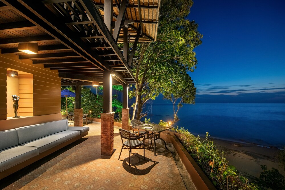 nirvana beach resort