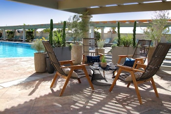 Azure Palm Hot Springs,,3.5 star