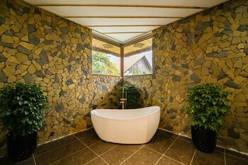 Memorina Ninh Binh Farmstay,,4 star