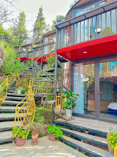plum homestay