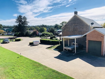 campbelltown colonial motor inn