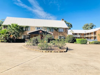 campbelltown colonial motor inn