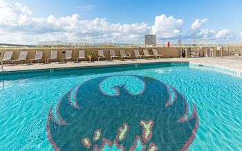 Phoenix Iv By Brett Robinson Vacations,,3.5 star