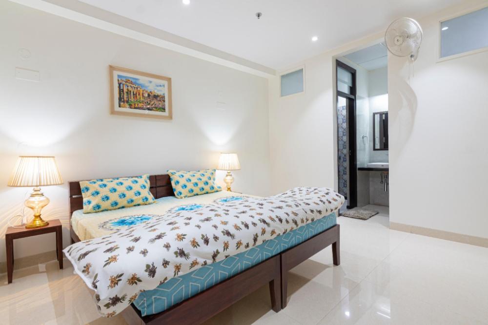 house of backpackers