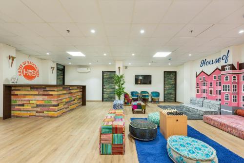 house of backpackers