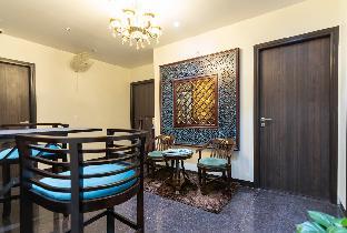 house of backpackers