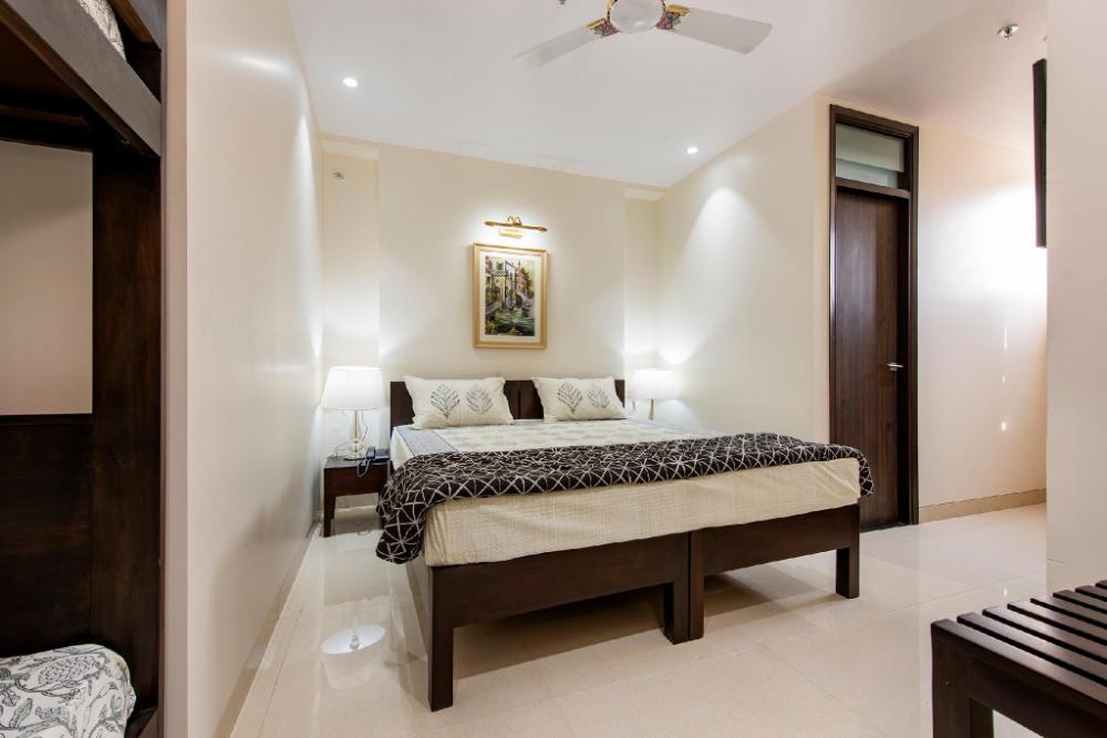 house of backpackers