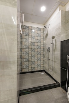 house of backpackers