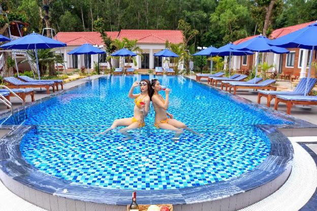 rainforest resort