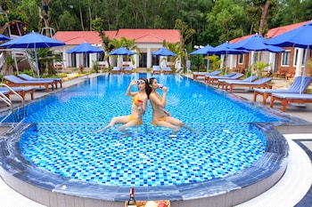 rainforest resort