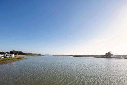 inn at moss landing point