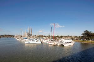 inn at moss landing point