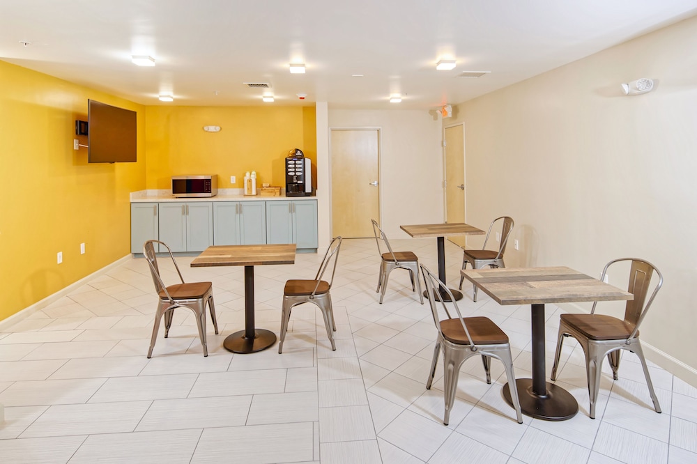 inn at moss landing point