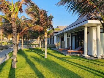 starlight villa beach resort and spa