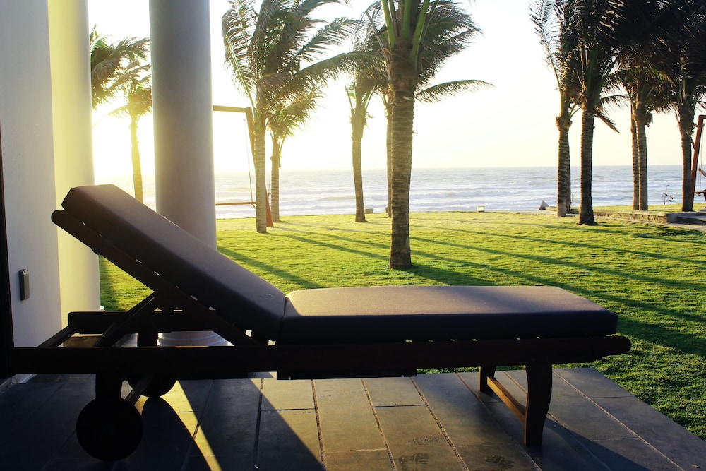 starlight villa beach resort and spa