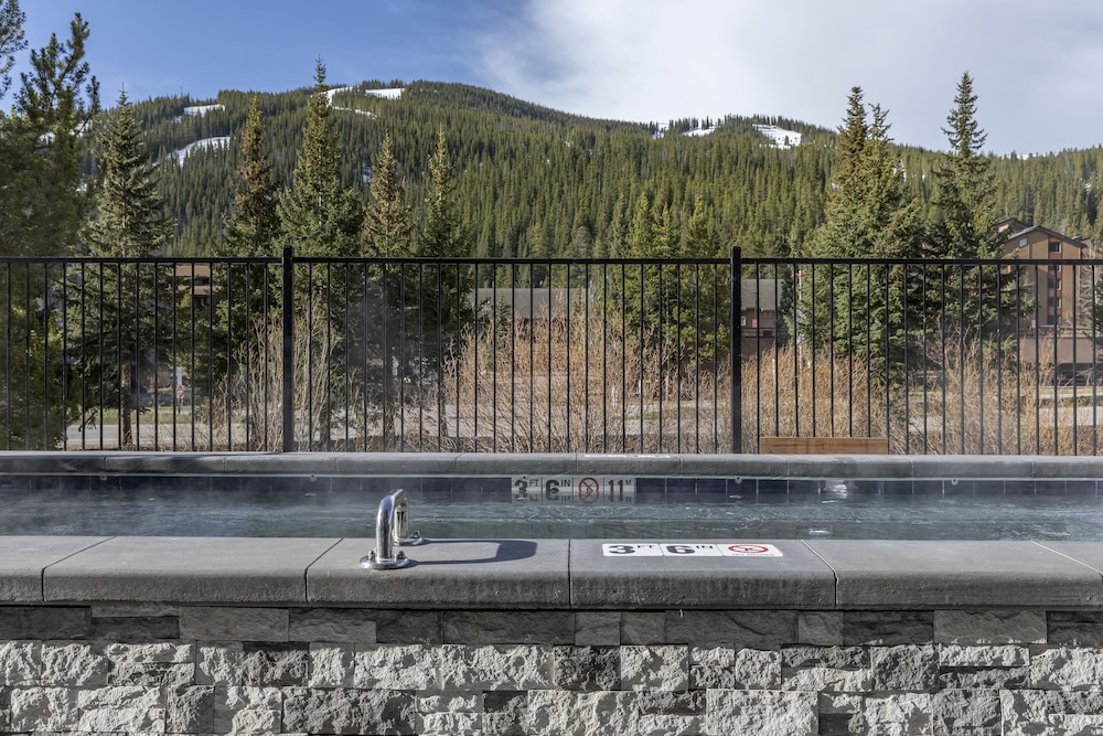 cambria hotel copper mountain