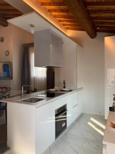 kairos by florence art apartments