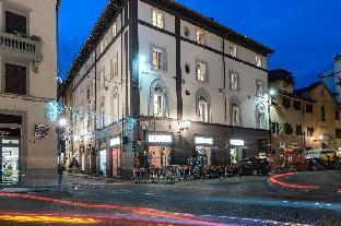 kairos by florence art apartments