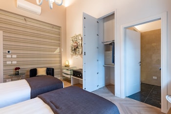 kairos by florence art apartments