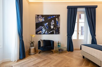 kairos by florence art apartments