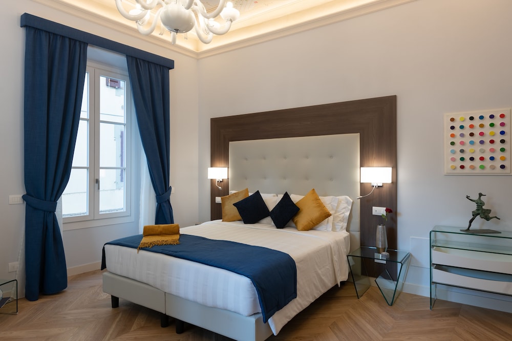 kairos by florence art apartments