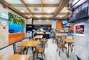plaai plus hotel rayong
