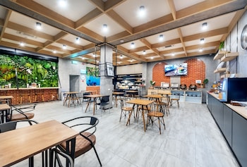 plaai plus hotel rayong