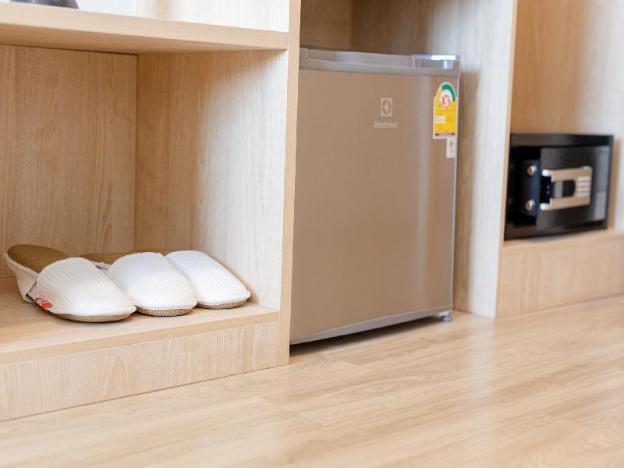 b2 don mueang premier hotel