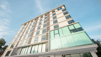 b2 don mueang premier hotel