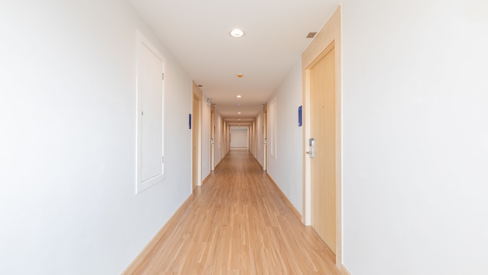 b2 don mueang premier hotel