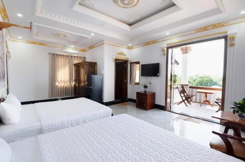 little saigon hostel