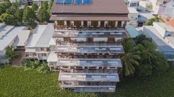 little saigon hostel