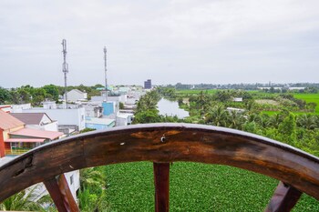 little saigon hostel