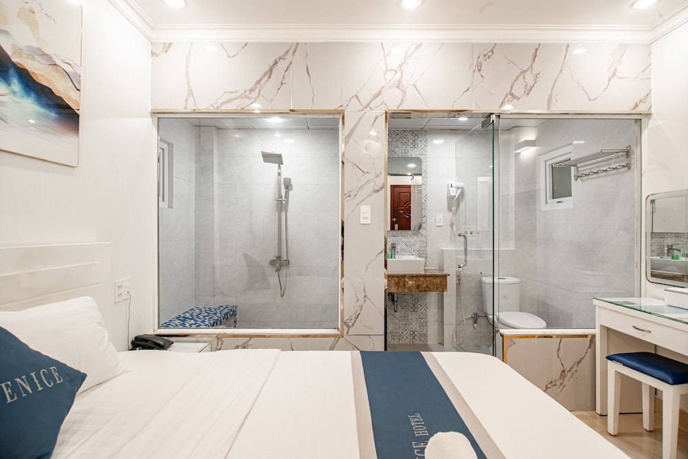 venice hotel