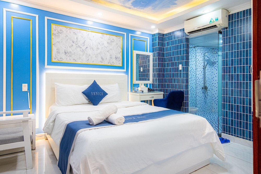 venice hotel